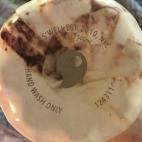 SWELL Calacatta Marble Gold 17 oz. Water Bottle - Picture 3 of 3